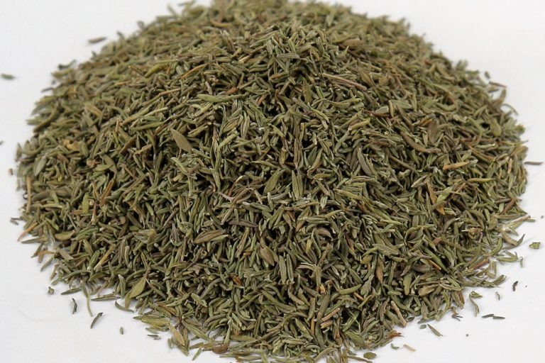 Dried Thyme Leaves Crushed